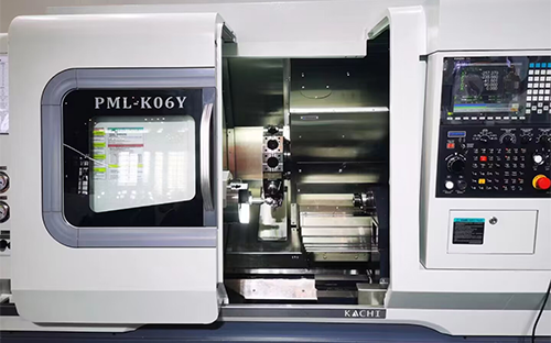 Två nya avancerade kombinerade svarv- och fräsmaskiner tillkom